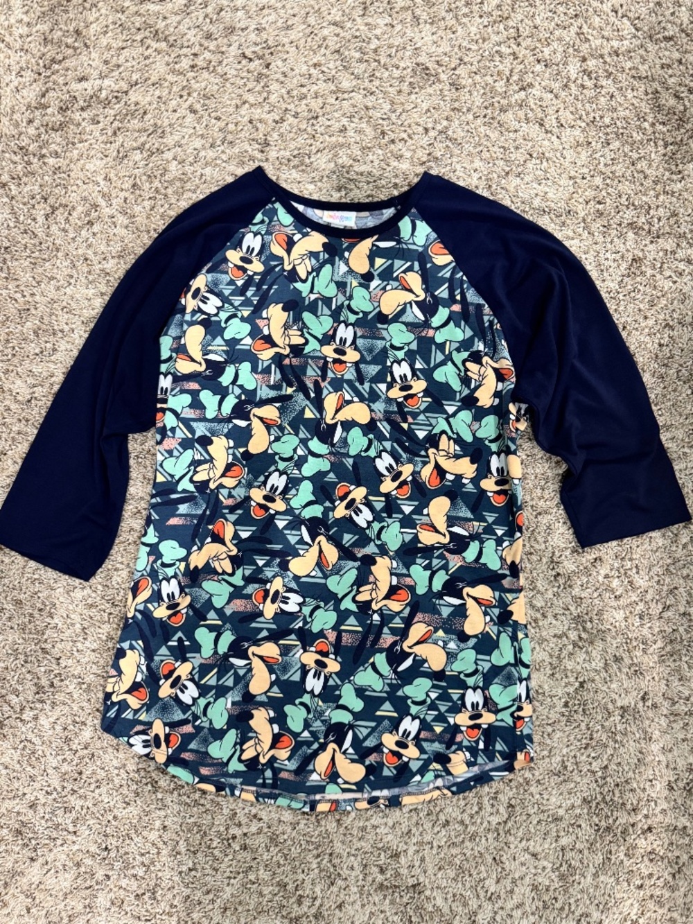LuLaRoe 3/4 sleeve Disney shirt Navy with Goofy faces size XL